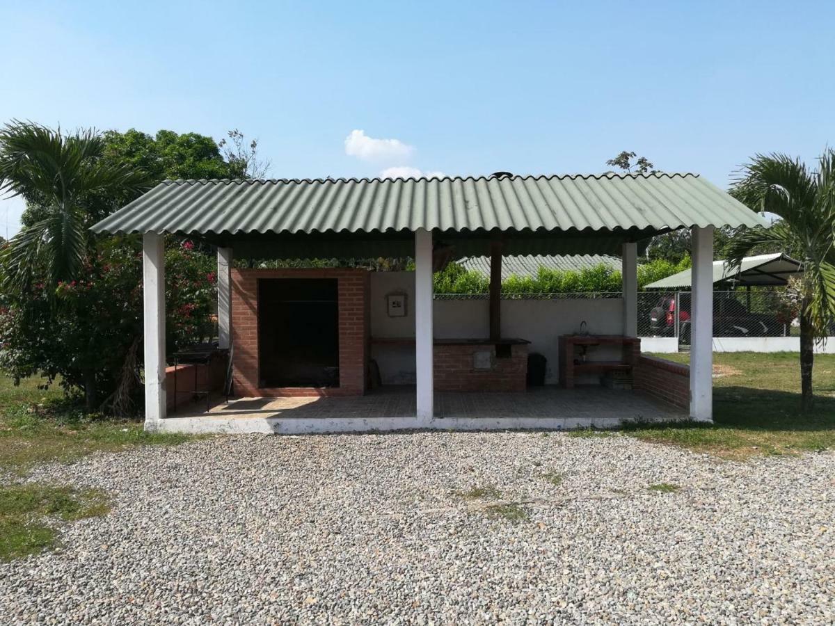 Finca Campestre El Encanto Apiay Exterior foto